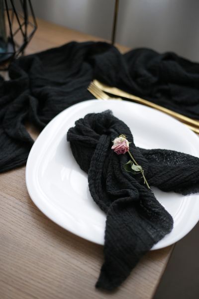 Марлева столова серветка для сервірування VTILENE  Black GN-1003002 &mdash; декор для весільного столу та фотосесій VTILENE studio