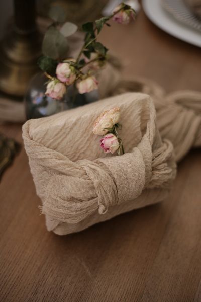 Багаторазове пакування подарунків у бохо стилі VTILENE Warm linen GP-40027 &mdash; декор для весільного столу та фотосесій VTILENE studio