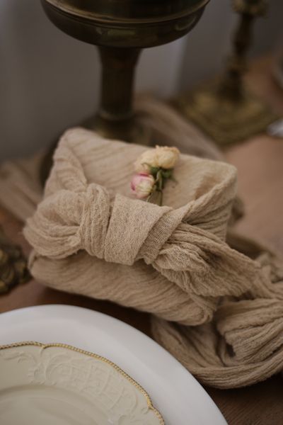 Багаторазове пакування подарунків у бохо стилі VTILENE Warm linen GP-40027 &mdash; декор для весільного столу та фотосесій VTILENE studio