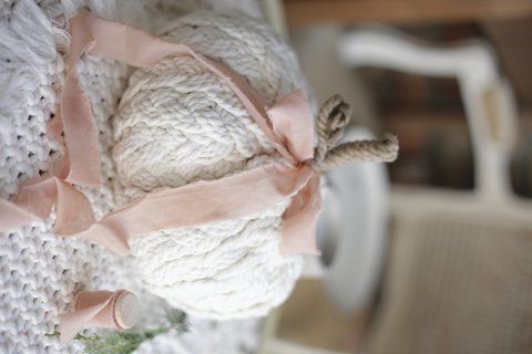 Батистова стрічка для пакування VTILENE ручного фарбування 3 м Dusty rose BR-100255 &mdash; декор для весільного столу та фотосесій VTILENE studio