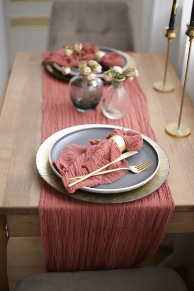 Серветка з марлі для сучасного сервірування VTILENE  Pressed rose GN-1003025 &mdash; декор для весільного столу та фотосесій VTILENE studio