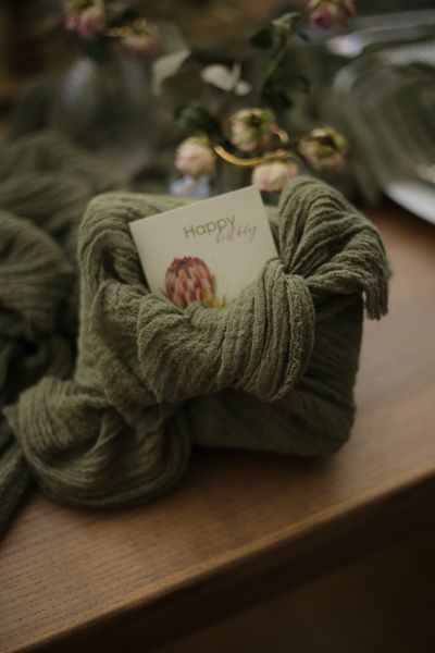 Багаторазова подарункова упаковка еко стиль VTILENE Dark sage green GP-40013 &mdash; декор для весільного столу та фотосесій VTILENE studio
