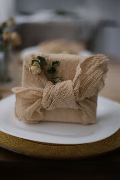 Багаторазова подарункова упаковка VTILENE Beige GP-4004 &mdash; декор для весільного столу та фотосесій VTILENE studio