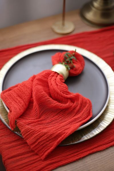 Серветка марлева для святкового сервірування VTILENE Christmas red GN-1003009 &mdash; декор для весільного столу та фотосесій VTILENE studio