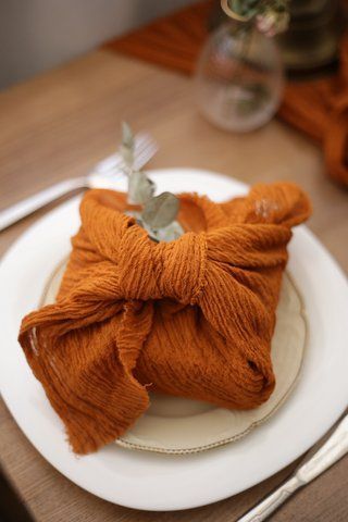 Стильне багаторазове пакування подарунків еко VTILENE Burnt orange GP-4008 &mdash; декор для весільного столу та фотосесій VTILENE studio